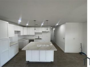 2240 E Atlanta Ave, Phoenix, AZ 85040