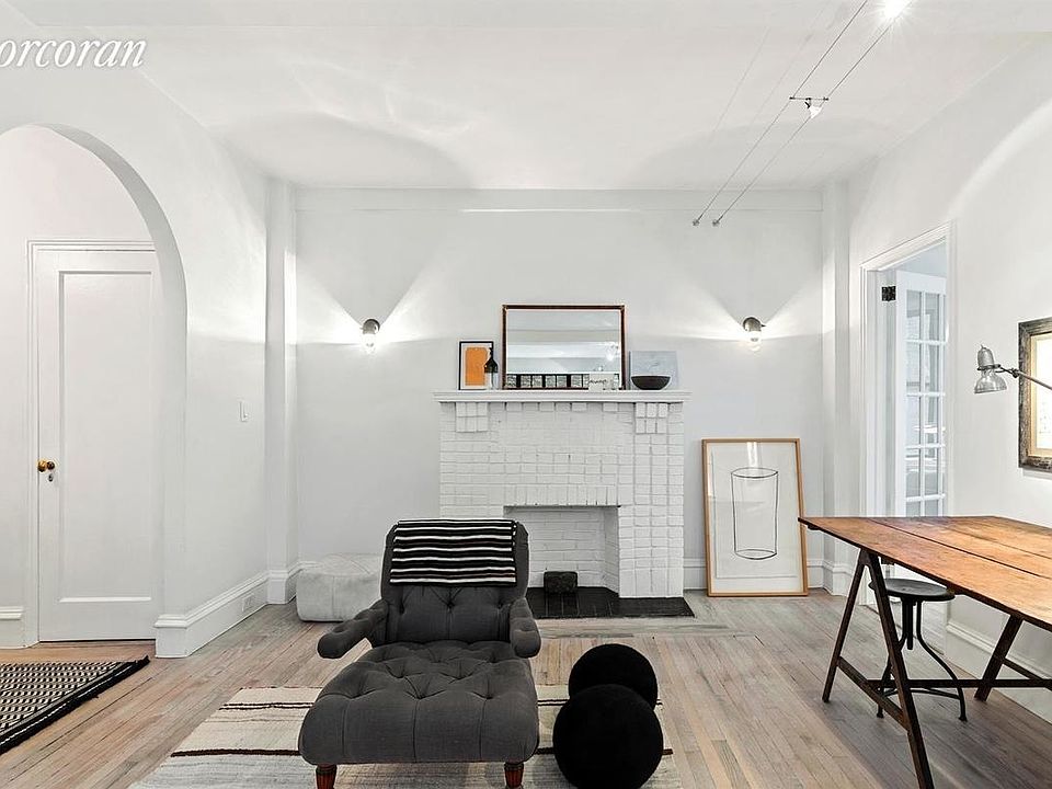 1st image of 21 E 10th St APT 4A