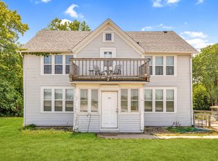 233 E Rawson Ave, Oak Creek, WI 53154