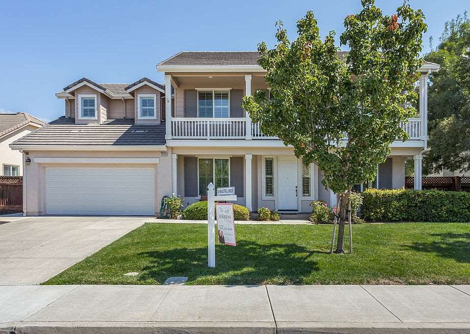 2nd image of 2820 Pristine Way