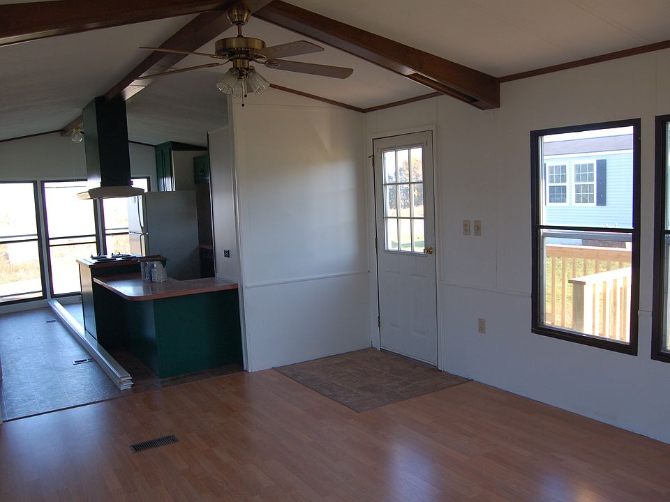 Living Room looking into kitchen