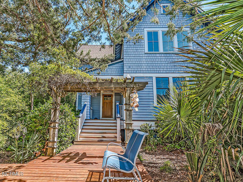 1st image of 597 Kinnakeet Way