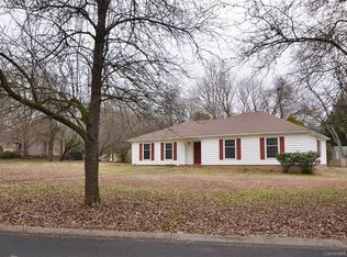 11807 Laurel Grove Ln, Charlotte, NC 28226