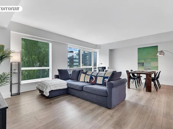 446 Kent Ave APT 4C, Brooklyn, NY 11249