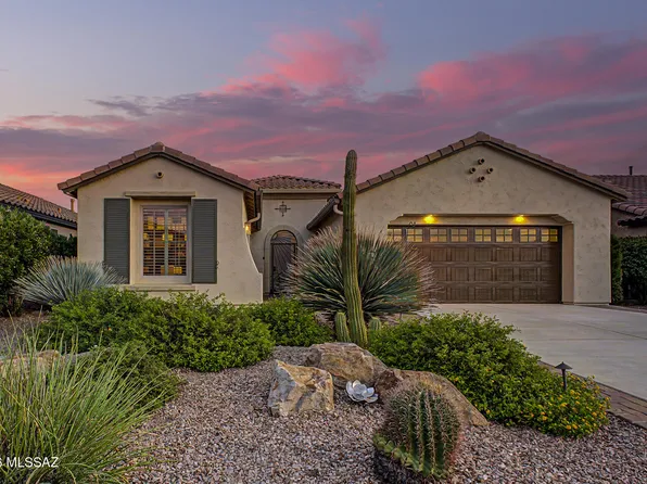 521 N Easter Lily Ln, Green Valley, AZ 85614