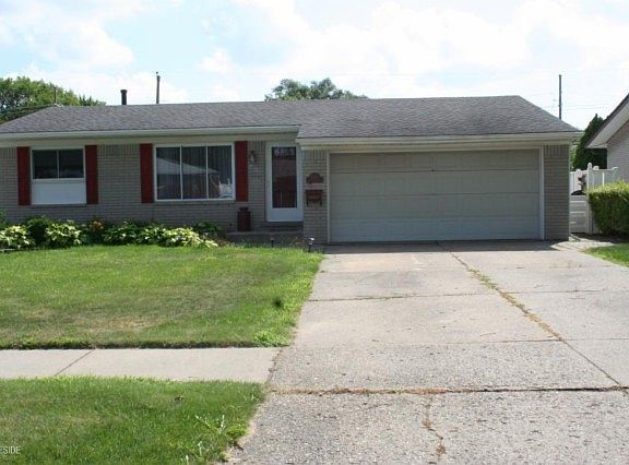 2nd image of 39460 Farmhill Dr
