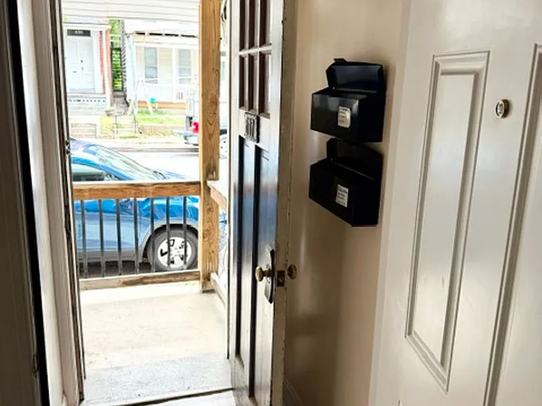 637 W Philadelphia St #1 — Photo 16