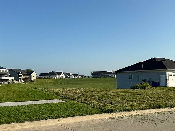 2nd image of 8 Serenity Cir