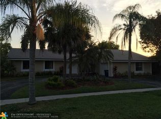 16650 Waters Edge Dr, Davie, FL 33326