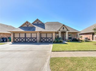 11316 SW 38th St, Mustang, OK 73064
