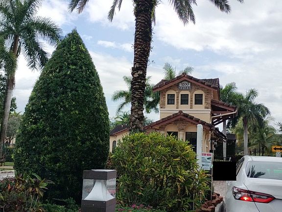 5th image of 3170 NW 103rd Pl