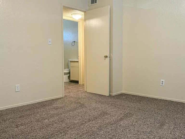 2591 Glen Ave #2597 — Photo 17