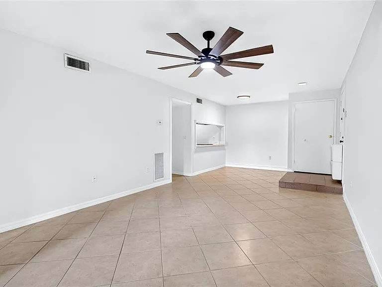 3272 S Semoran Blvd #11 — Photo 7