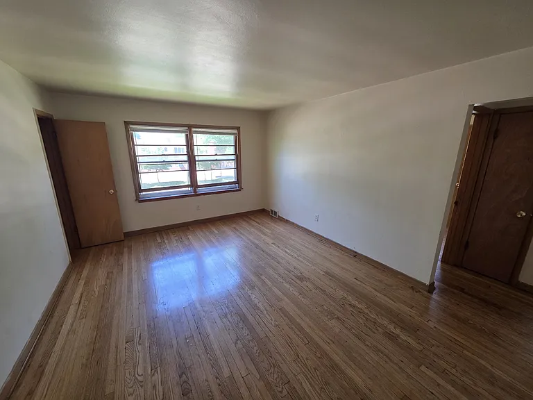 4453 W Capitol Dr #3 — Photo 9