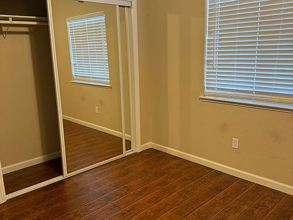 5th image of 1577 Grass Valley Dr
