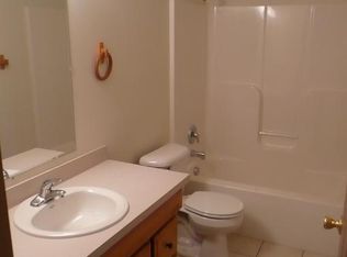 1451-53 Cedar St, Atwater, OH 44201