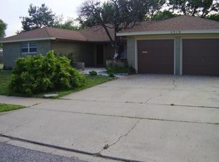 2319 Navajo Rd, Pampa, TX 79065