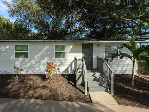 930 10th Court SW, Vero Beach, FL 32962