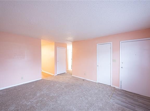 5th image of 6109 Farrow Ave