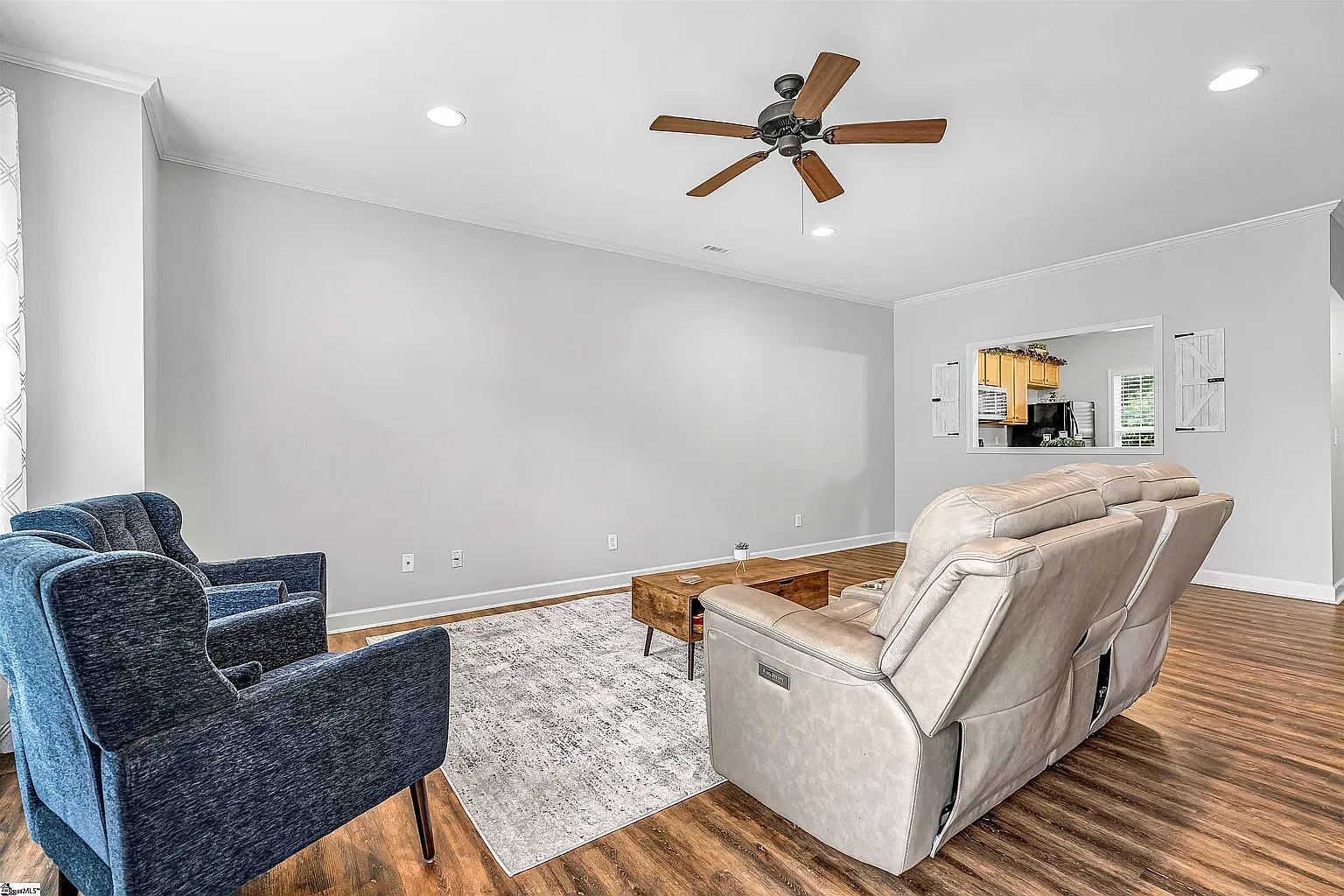 2 bed, 1420 sqft, $1,500 — Photo 2