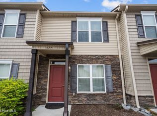 427 Sullivan Loop Rd, Midway Park, NC 28544