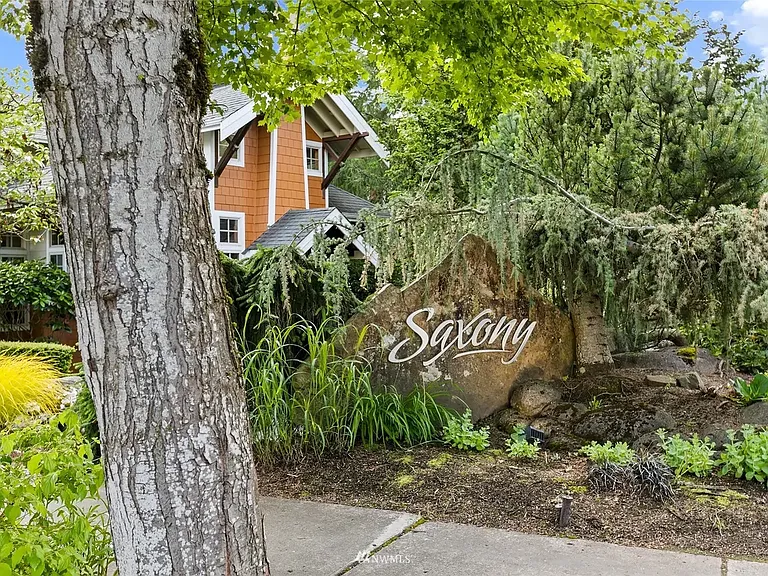 564 225th Ln NE #A103 — Photo 11