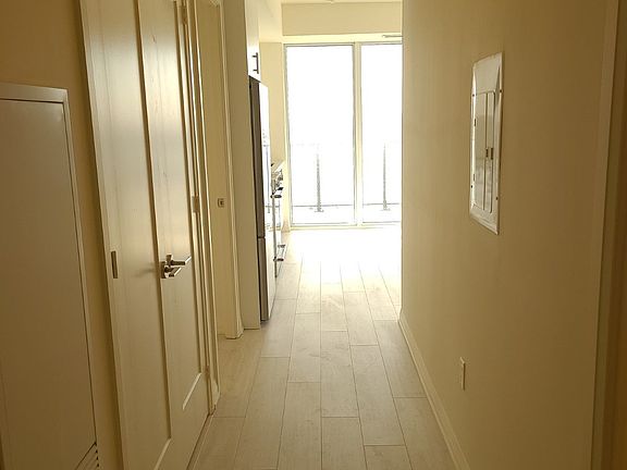 4th image of 8960 Jane St #1514