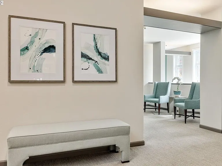 305 S Montgomery St #202 — Photo 3