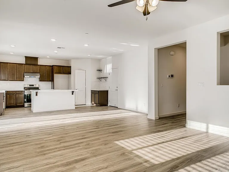 1809 Ball Dr — Photo 3
