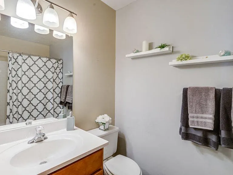 Northampton Apartment Homes — Photo 9