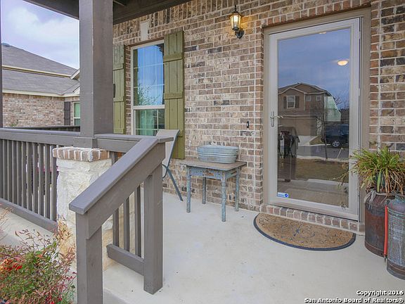 2nd image of 10415 Rosewood Crk