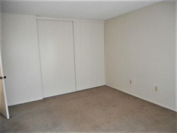 5th image of 418 W Padre St APT L