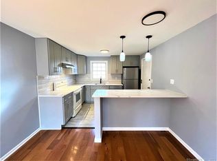 8 Brickyard Rd #21C, Farmington, CT 06032