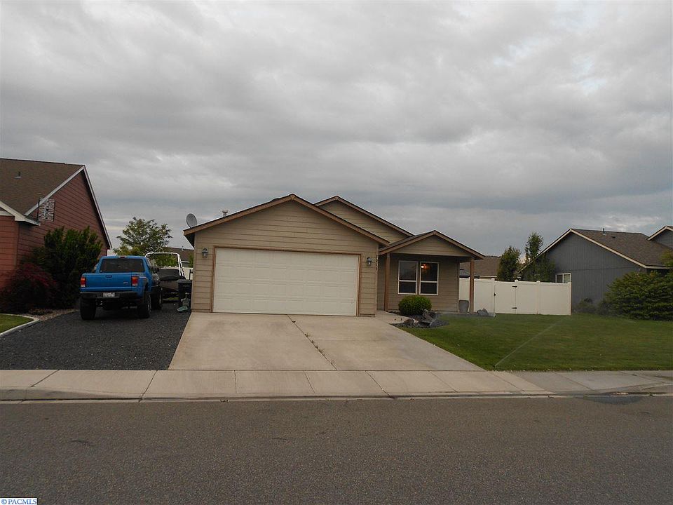 1st image of 7915 Salmon Dr