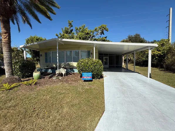 5703 Camelot Dr N, Sarasota, FL 34233