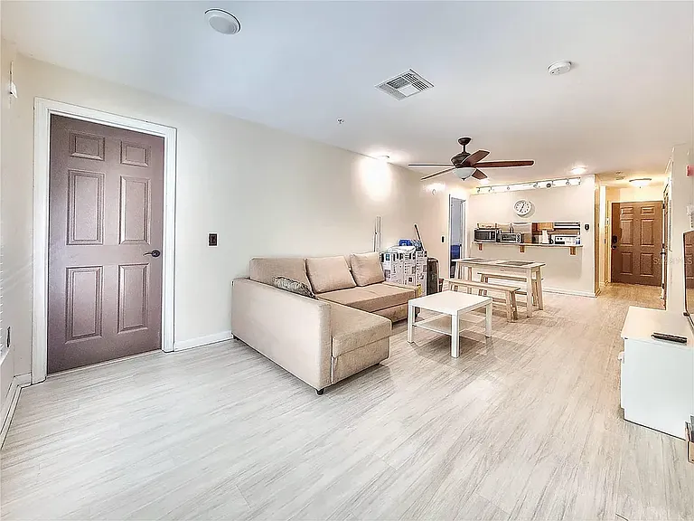 4000 SW 23rd St #4-308 — Photo 1
