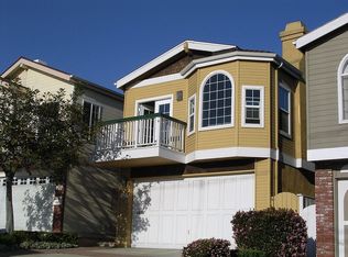 454 Gentry St, Hermosa Beach, CA 90254