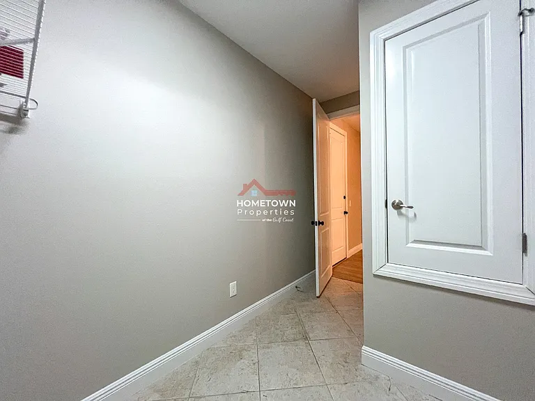 1467 W Shores Blvd — Photo 36