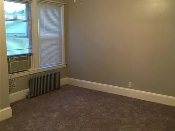 863 Newport Ave Floor 1, Pawtucket, RI 02861