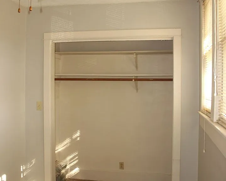 507 W Riverside Ave — Photo 2