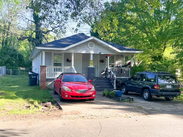 900 Cantwell St, Charlotte, NC 28208