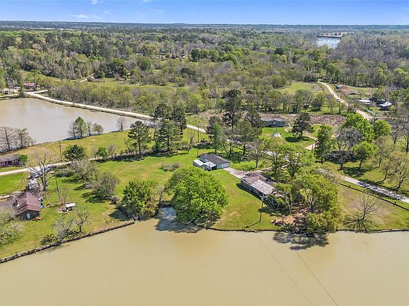 5th image of 1633 River Rd