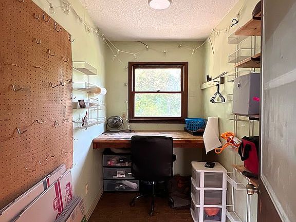 workshop in garage