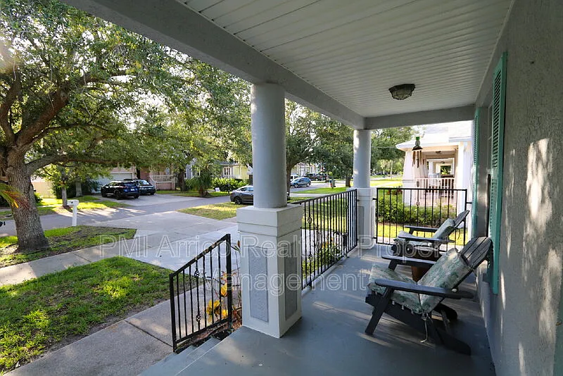 3 bed, 2.0 bath, 1280 sqft, $2,650 — Photo 4
