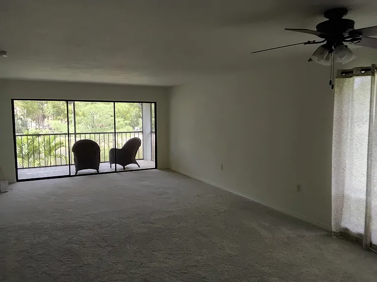1207 Commonwealth Cir #B-204 — Photo 11