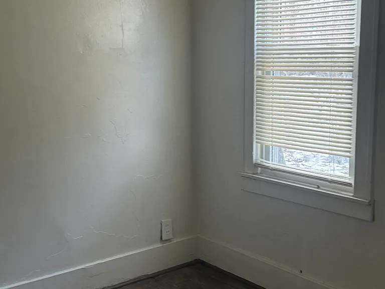 19157 Orleans St — Photo 10