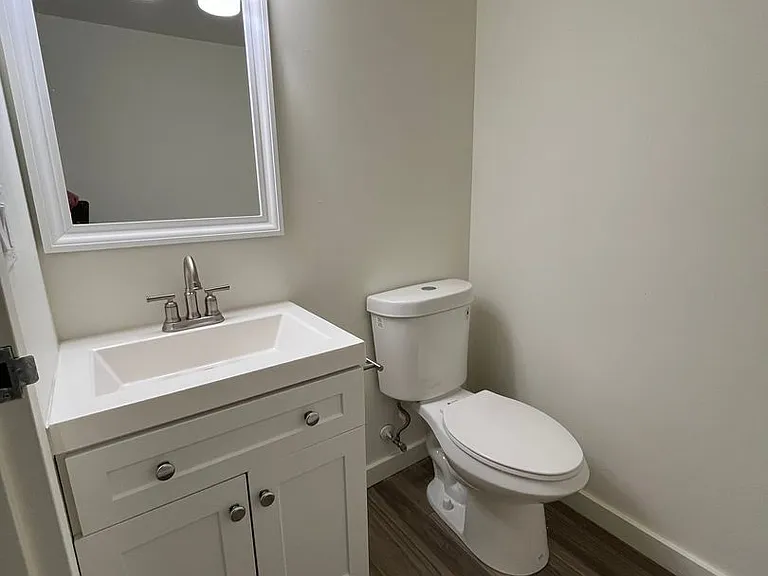 Sycamore Place Apartments — Photo 87