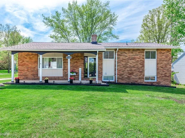 15600 Howe Rd, Strongsville, OH 44136