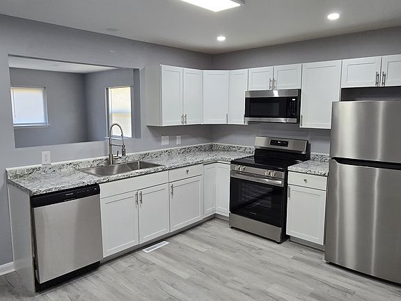 2nd image of 1009 Horne Ave