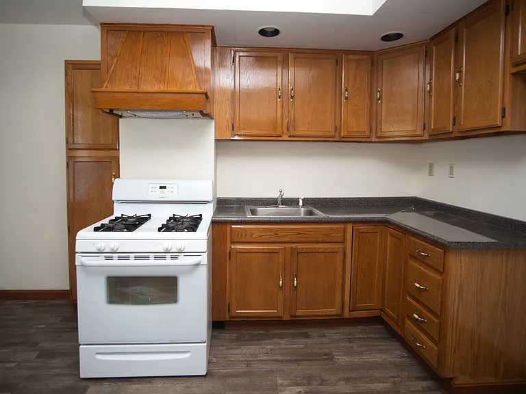 2 Lynnville Ter #2 — Photo 11